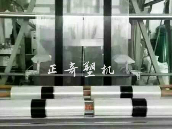 三層共擠黑白雙色地膜機組設備生產線